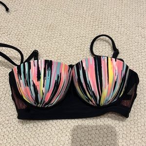 Bikini top